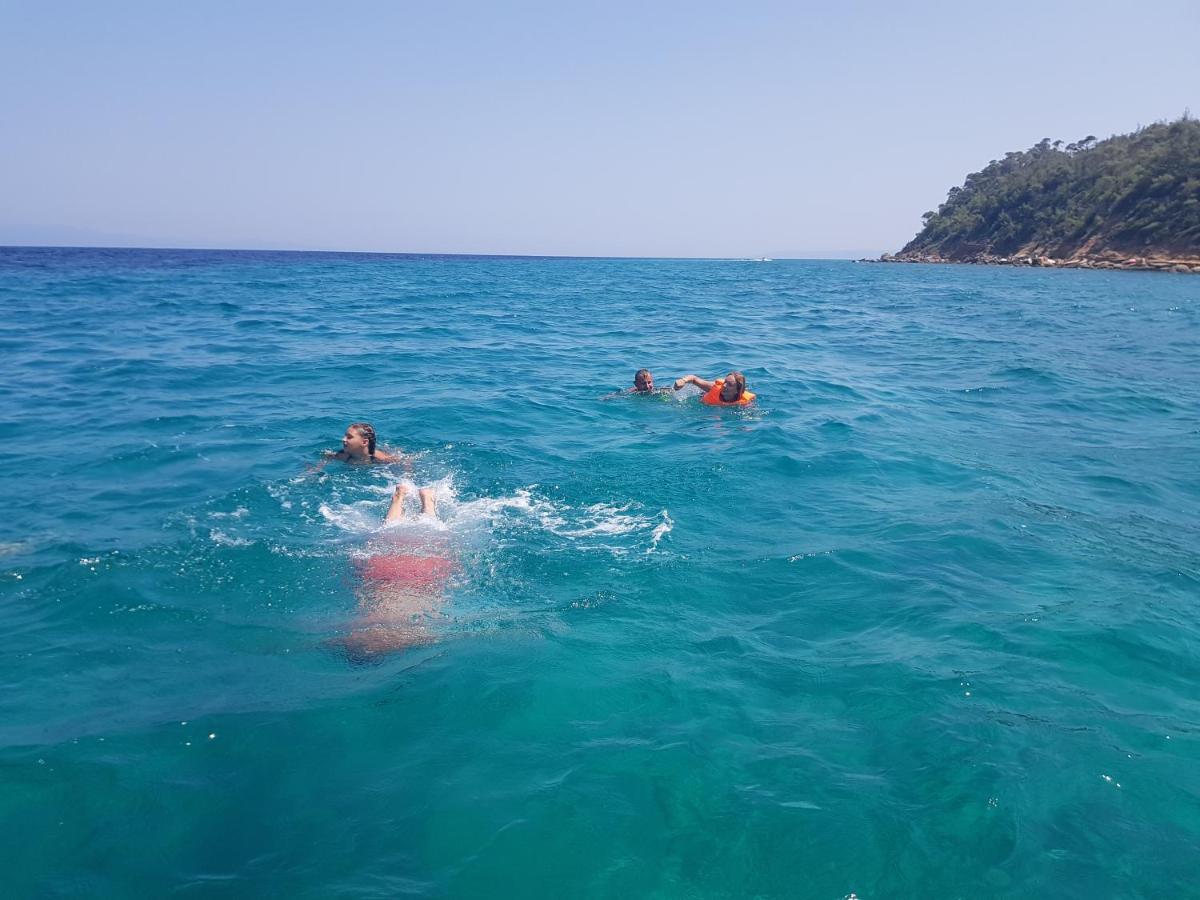 Halkidiki Rooms Néa Fókaia Exteriör bild