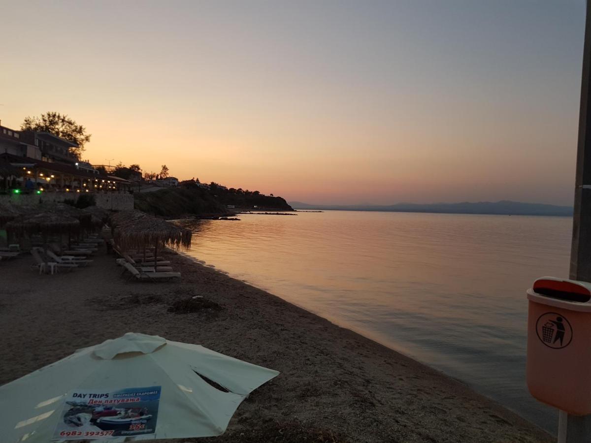 Halkidiki Rooms Néa Fókaia Exteriör bild