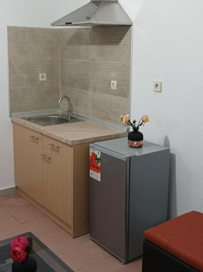 Halkidiki Rooms Néa Fókaia Exteriör bild